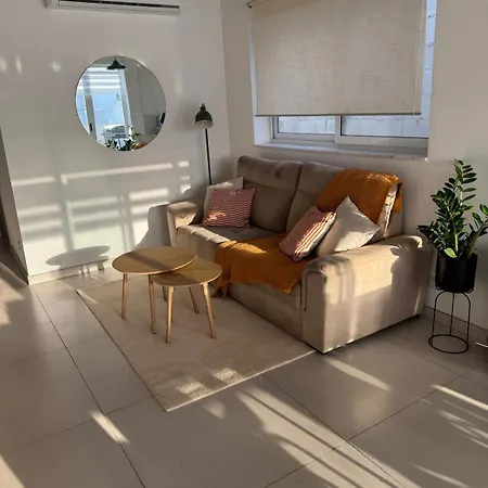 The Fifth Penthouse - 3 Large Bedrooms Apartment