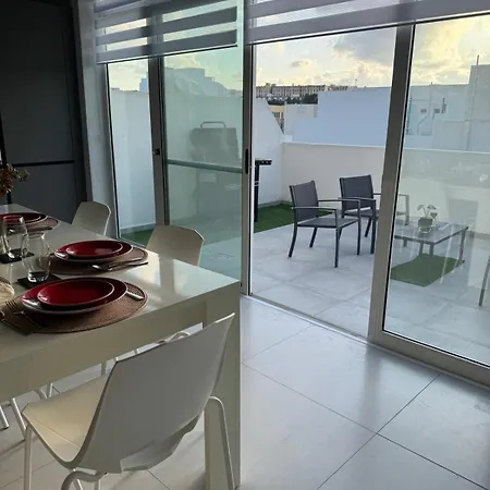 Apartment The Fifth Penthouse - 3 Large Bedrooms Gzira
